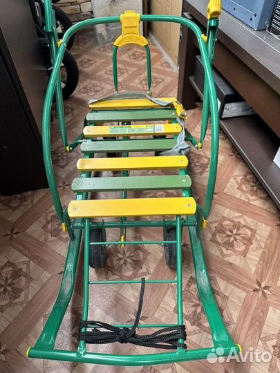 Детские санки на колесах