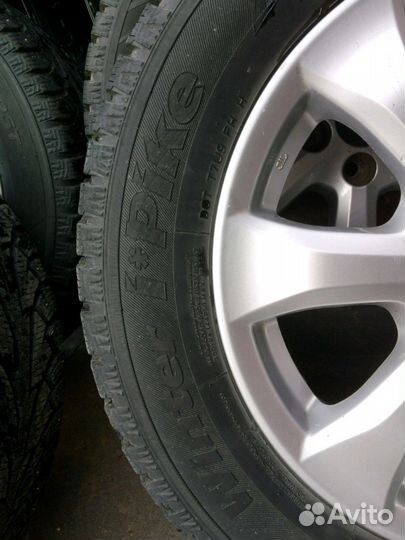 Продам комплект колес от камри
