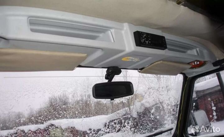 Полка Хантер-469 под магнитолу