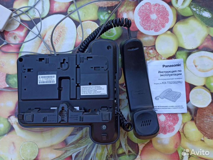 Телефон Panasonic KX-ts2352ru