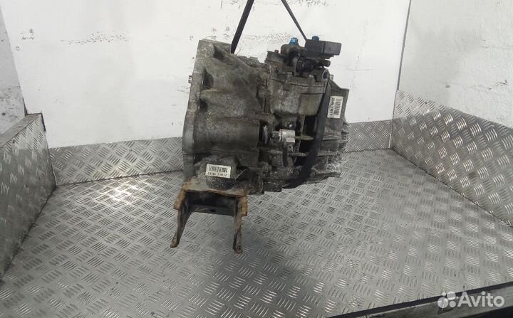 МКПП (механическая коробка переключения передач) S