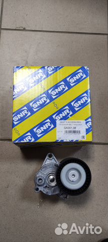 Натяжитель ремня с роликом Mercedes 2.7