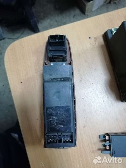 Блок управления стеклоподъёмниками byd flaer 2