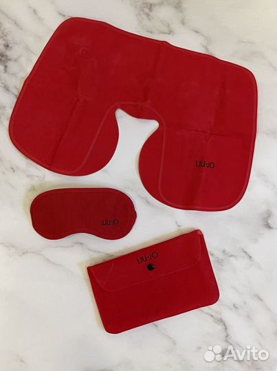 Подушка дорожная Liu Jo