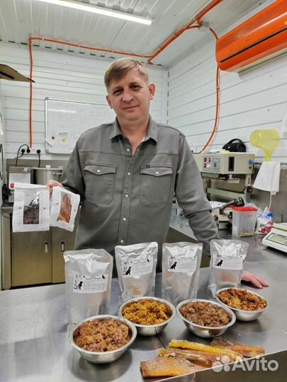 Корм мясо в пакетах для собак и кошек