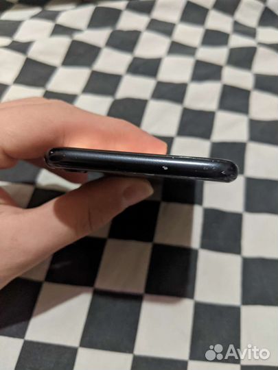 iPhone SE 2020 64 gb