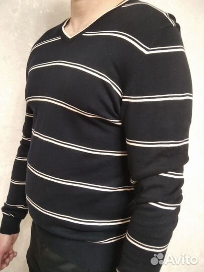 Продам пуловер Massimo Dutti