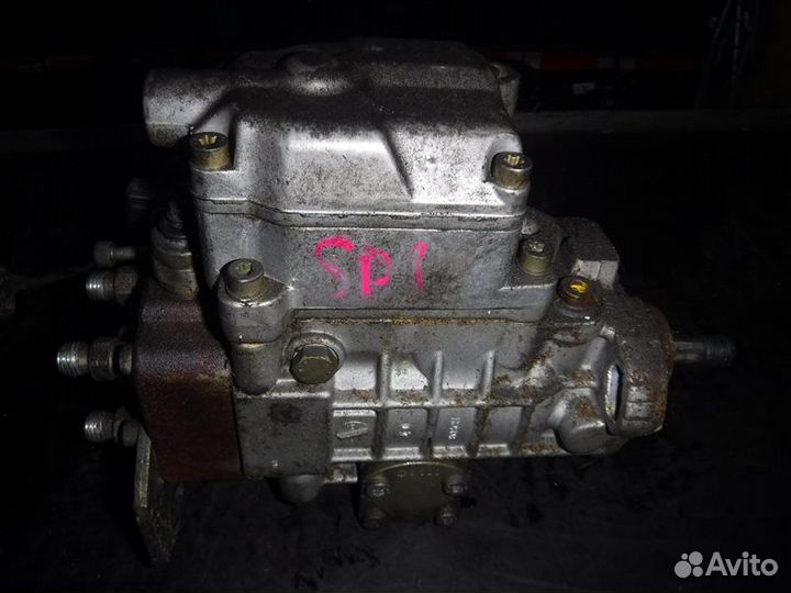 Топливный насос тнвд Volkswagen Golf