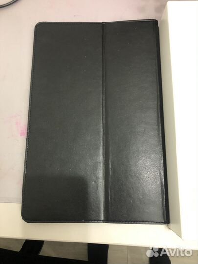 Планшет Samsung Galaxy Tab А6 с чехлом