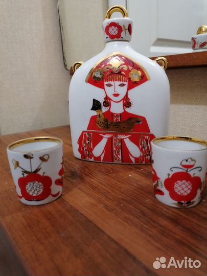 Штоф со стопками