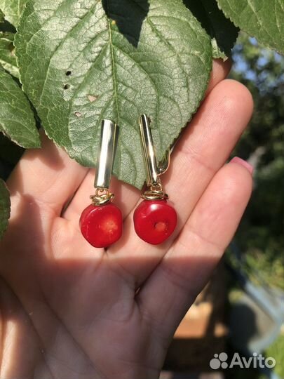 Серьги с натуральным кораллом