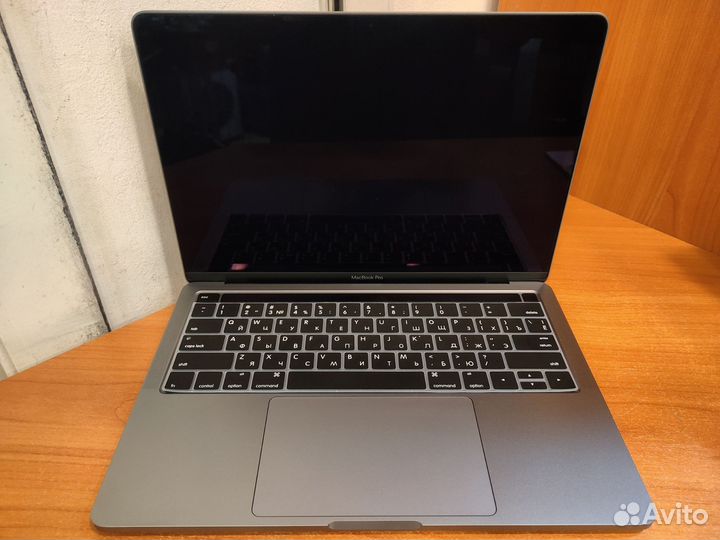 Apple MacBook Pro 13 A2338 mneh3LL/A 2022