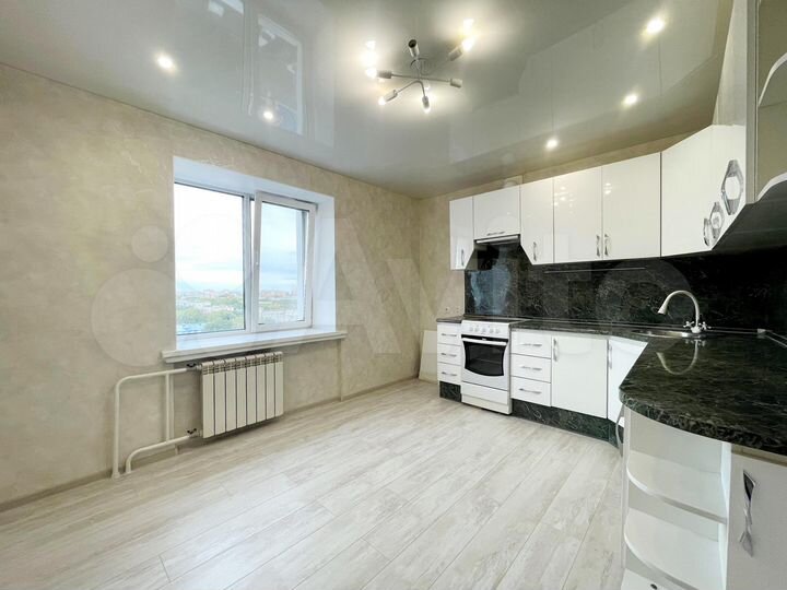 2-к. квартира, 67 м², 10/10 эт.