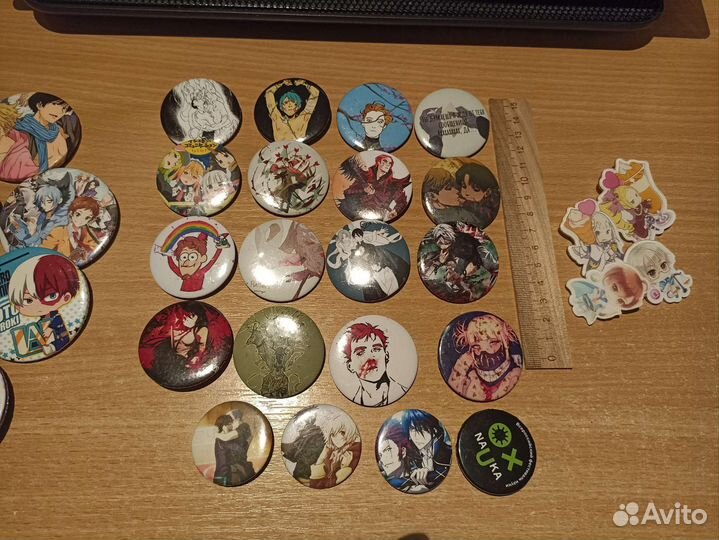 Аниме значки