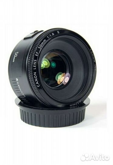 Зеркальный фотоаппарат canon 1300d