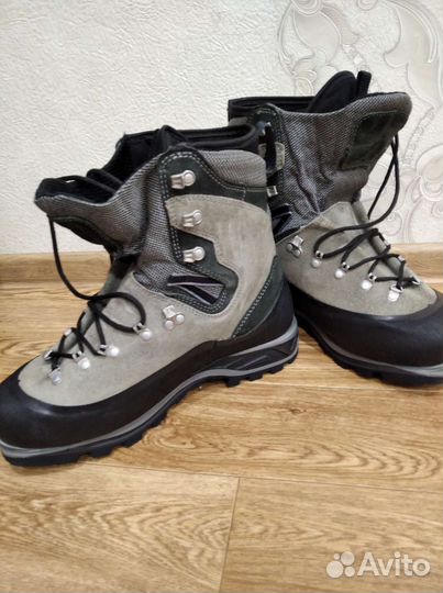 Горные ботинки Фарадей 42 размер