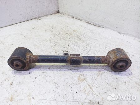 Тяга задняя продольная левая внутренняя