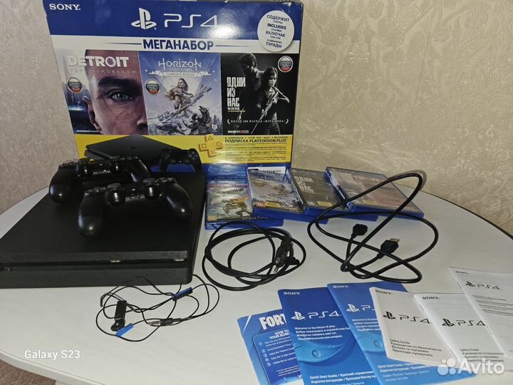 Sony playstation 4 PS4 slim 1tb