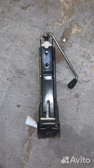 Домкрат Volkswagen passat b7