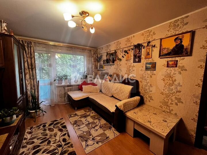 3-к. квартира, 60 м², 2/5 эт.