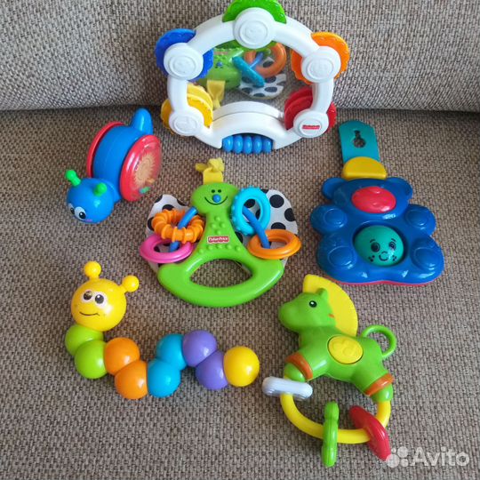 Развивающие игрушки, погремушки