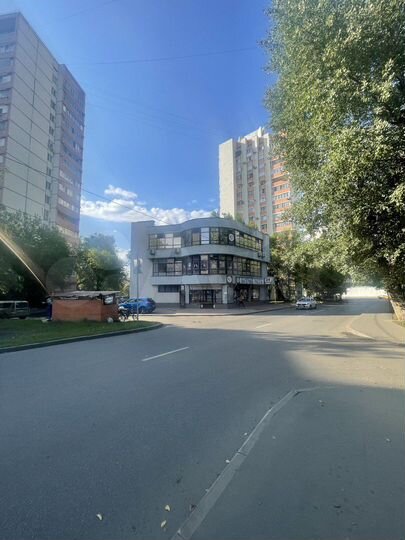 Здание, 240 м²