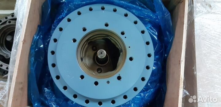 Бортовой редуктор без мотора Komatsu PC300-7