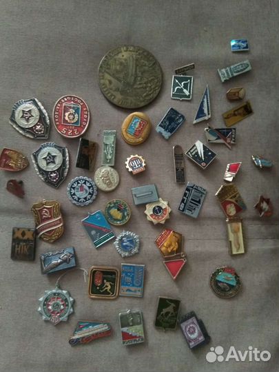 Значки. Ленин, Олимпиада. Отличник, Харьков