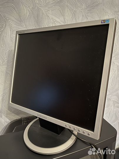 Монитор Samsung syncmaster 940n