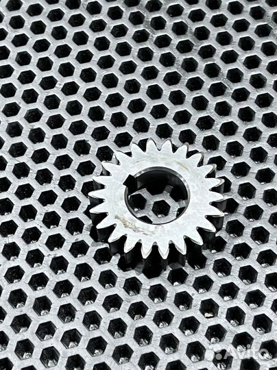 Шестерня коленвала Kawasaki KLX 250 1995