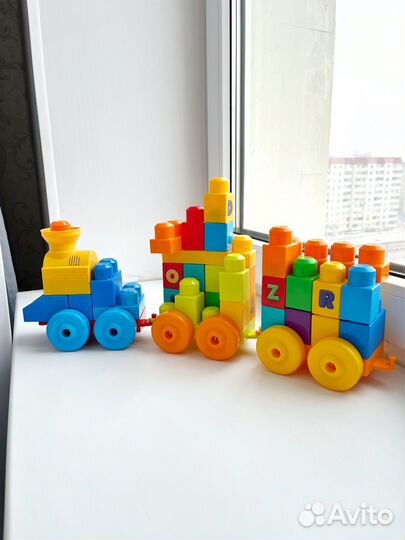 Конструктор поезд Mattel Mega bloks