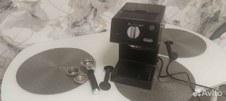 Кофеварка рожковая delonghi ECP 31.21