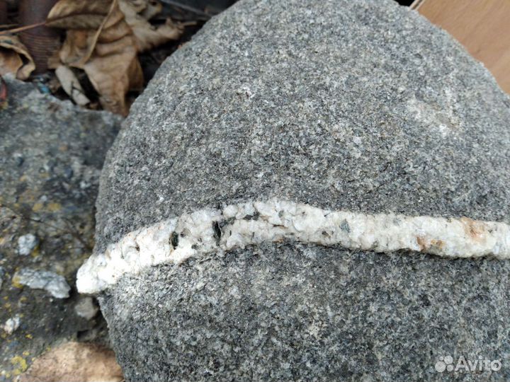 Природный камень