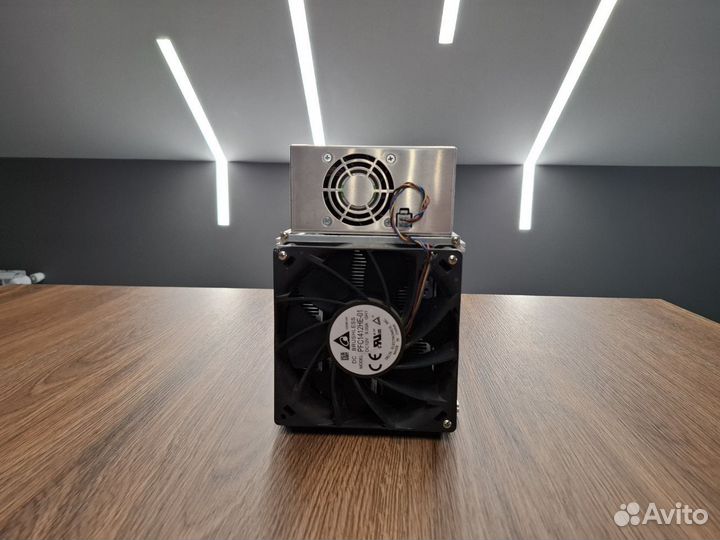 Asic майнер Whatsminer M30S++ 106Th Б/у