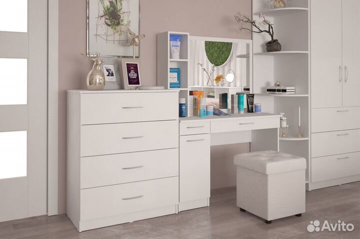 Стол туалетный с зеркалом Париж