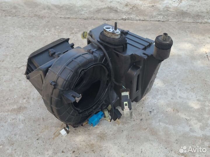 Испаритель радиатор кондиционер Kia Sportage 1