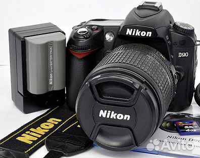 Зеркальный фотоаппарат