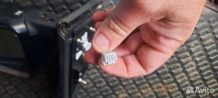 Зеркало заднего вида