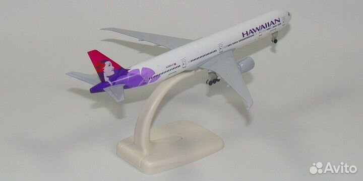Модель самолета Boeing 777-300ER Hawaiian Airlines