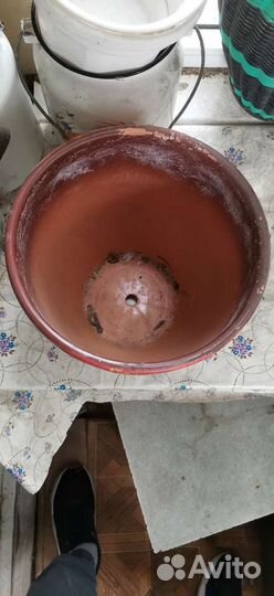 Горшок большой для цветов