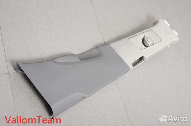 Лот Q91 Накладка на стойку кузова audi Q7