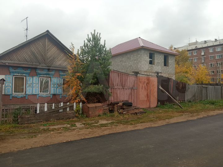 Дом 200 м² на участке 8 сот.