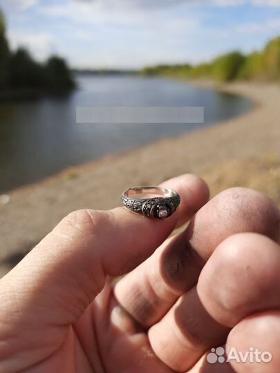 Поиск потерянного с металоискателем