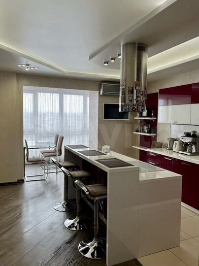 4-к. квартира, 138 м², 10/11 эт.