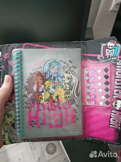 Монстер хай блокнот