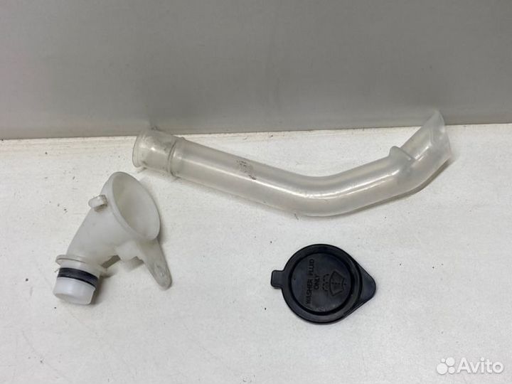 Горловина бочка омывателя Toyota Camry V70/V75