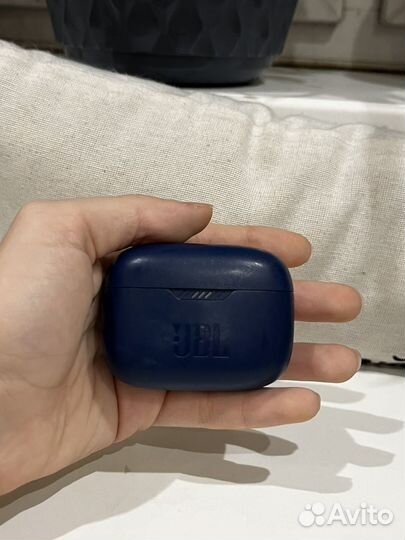 Беспроводные наушники jbl