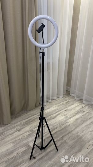 Кольцевая лампа 26 см с двумя штативами, новая
