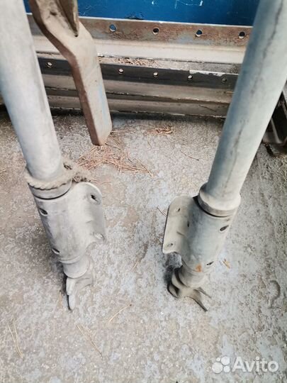 Механизм запирания (замки) от 24-т. контейнера