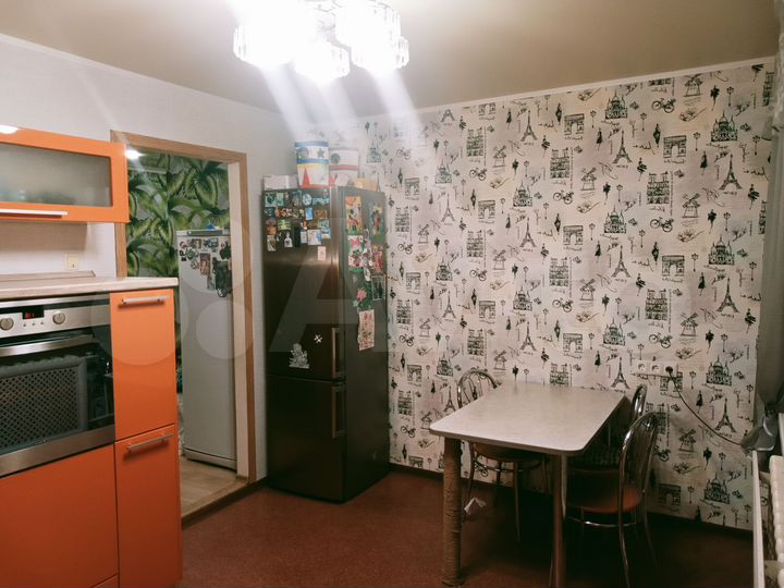 4-к. квартира, 107,2 м², 1/10 эт.